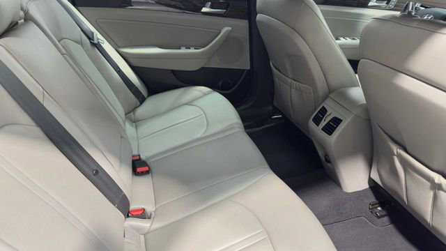 Used 2015 Hyundai Sonata Limited w/ Option Group 05 image 15