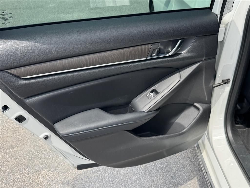 Used 2018 Honda Accord EX-L image 13