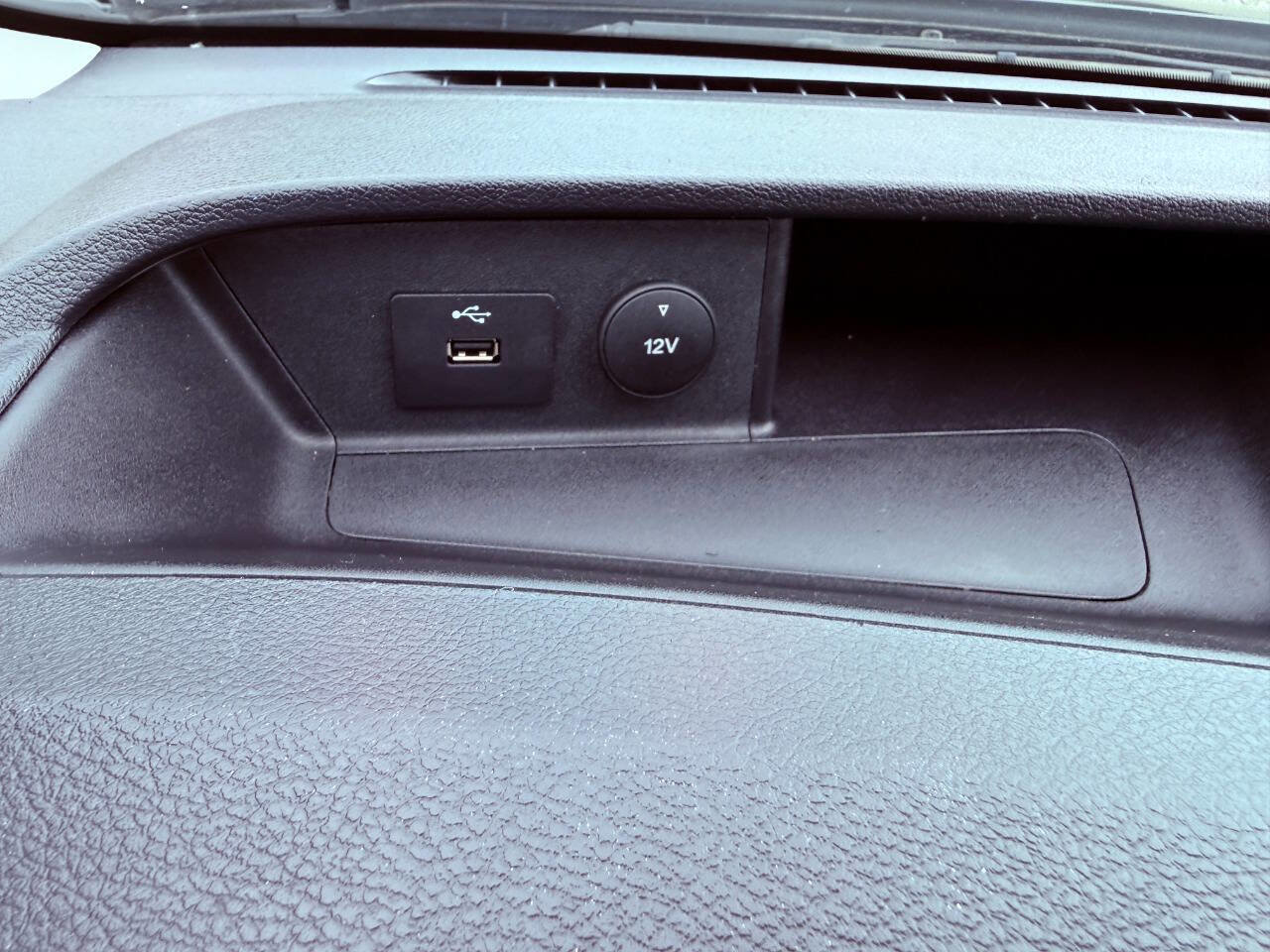 Used 2023 Ford Transit 250 148 High Roof Extended w/ Load Area Protection Package image 30