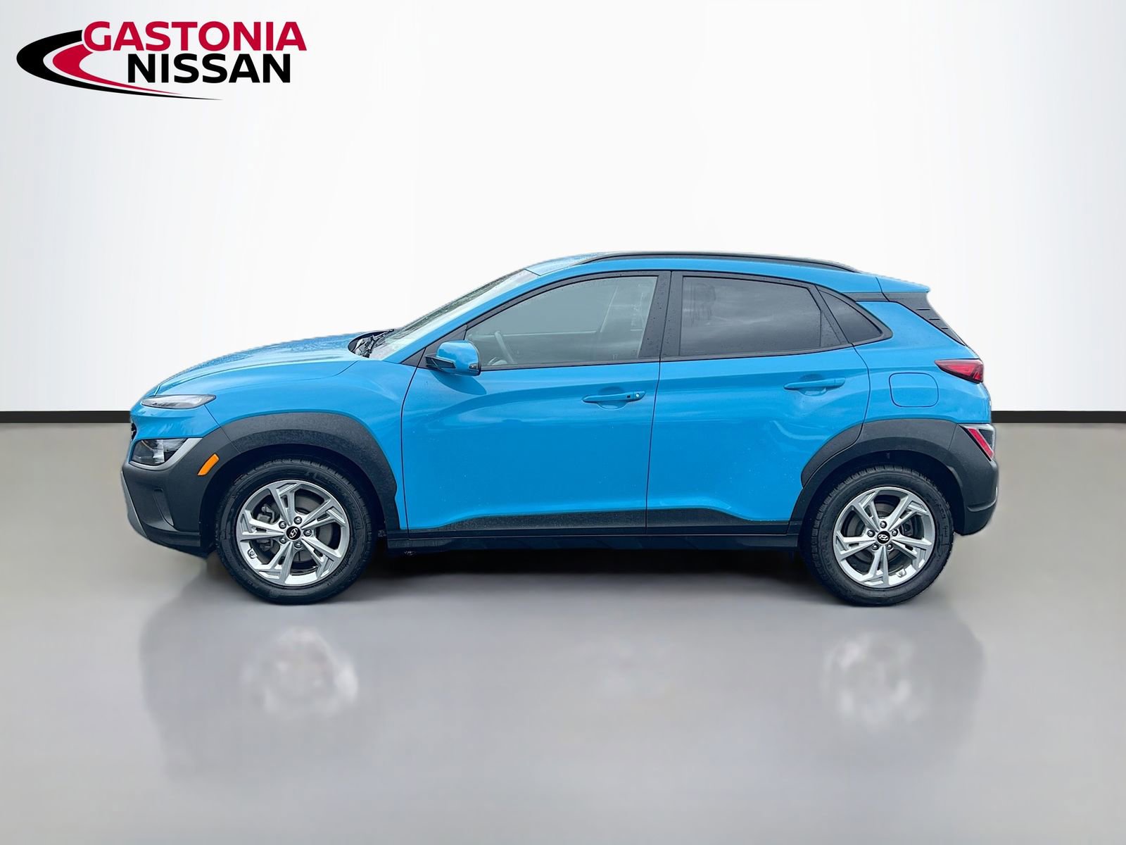 Used 2023 Hyundai Kona SEL image 5