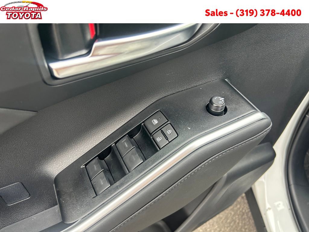 New 2026 Toyota Highlander XLE image 11