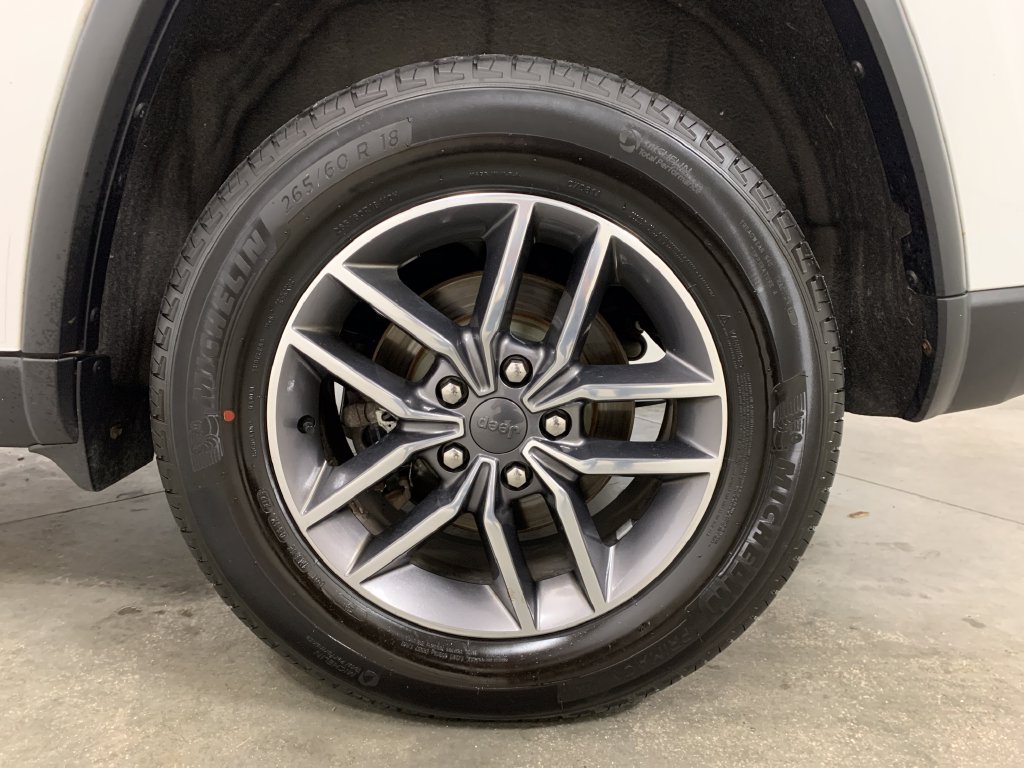 Used 2020 Jeep Grand Cherokee Limited AWD/4WD image 5