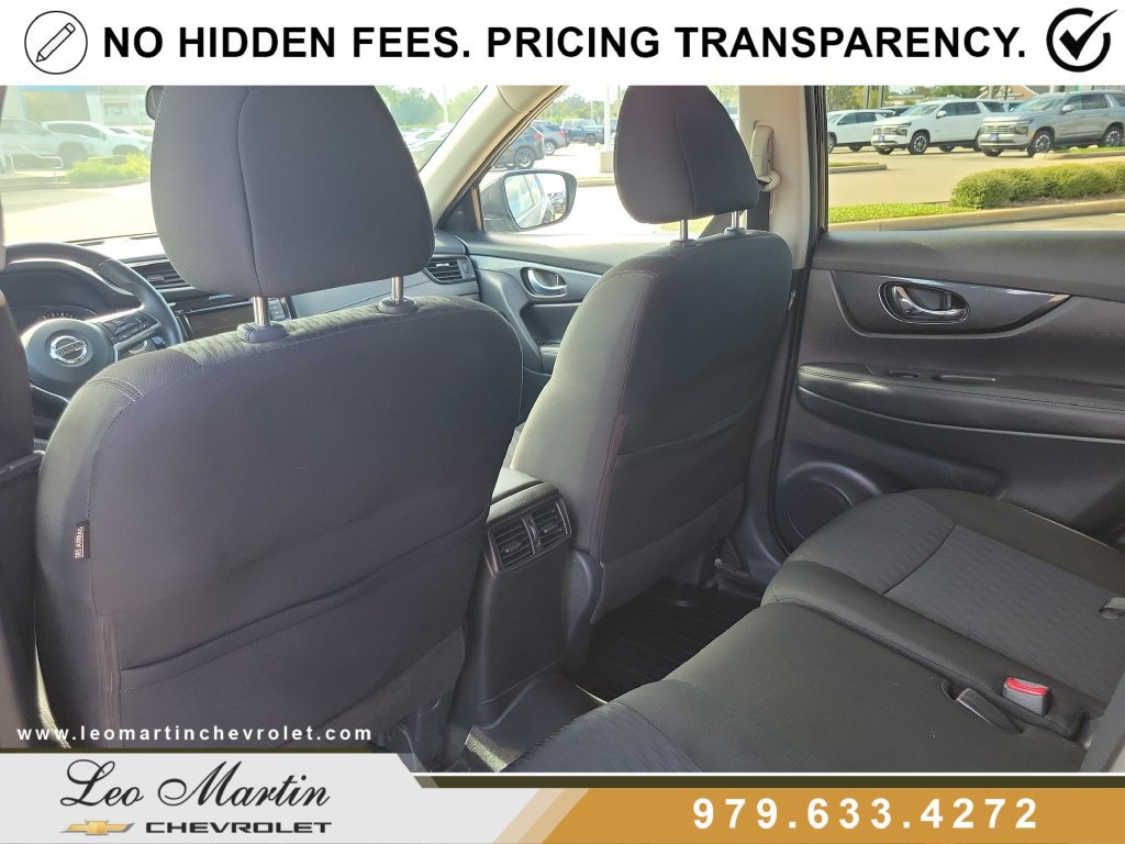 Used 2020 Nissan Rogue SV AWD/4WD image 9