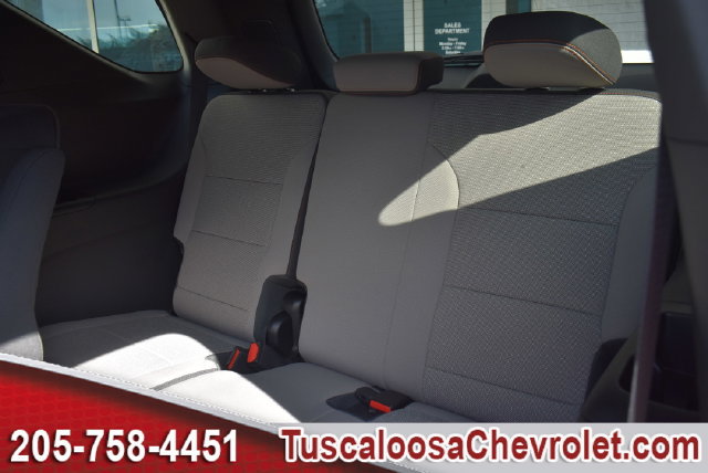 New 2027 Chevrolet Traverse LT w/ Driver Confidence Package FWD image 19