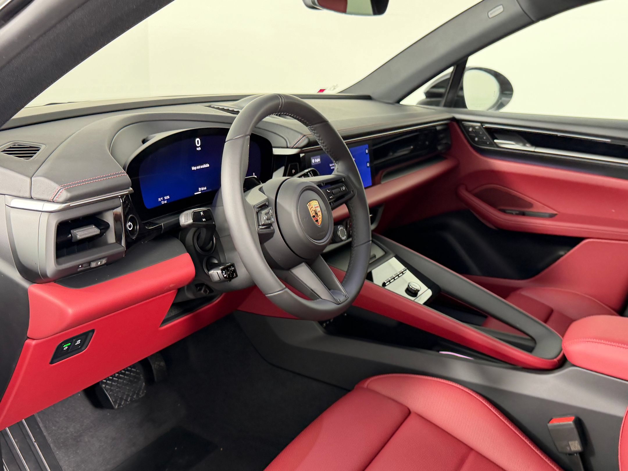 Certified 2026 Porsche Macan Electric RWD image 4
