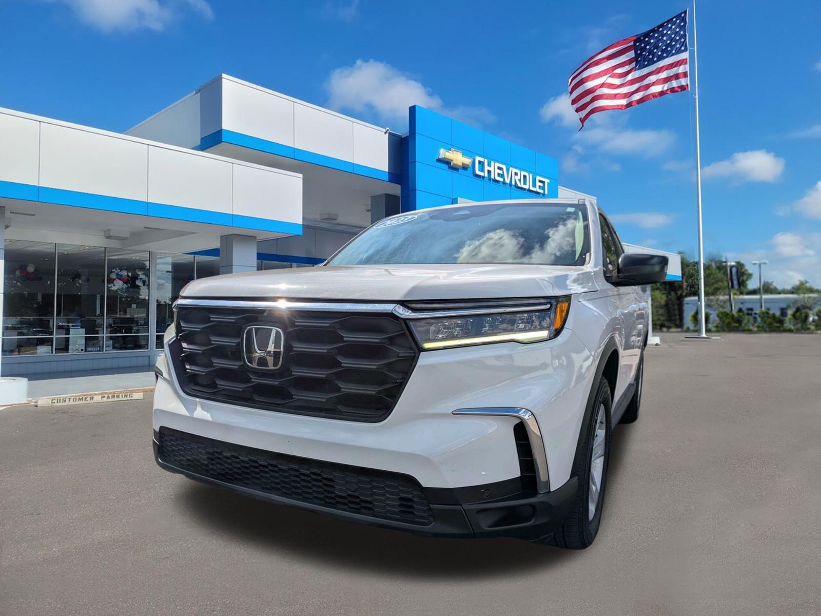 Used 2023 Honda Pilot LX image 7