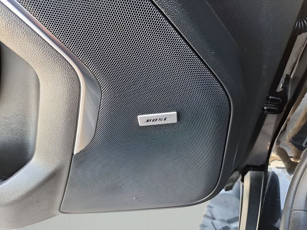 Used 2022 Chevrolet Tahoe Z71 w/ Off-Road Capability Package image 29