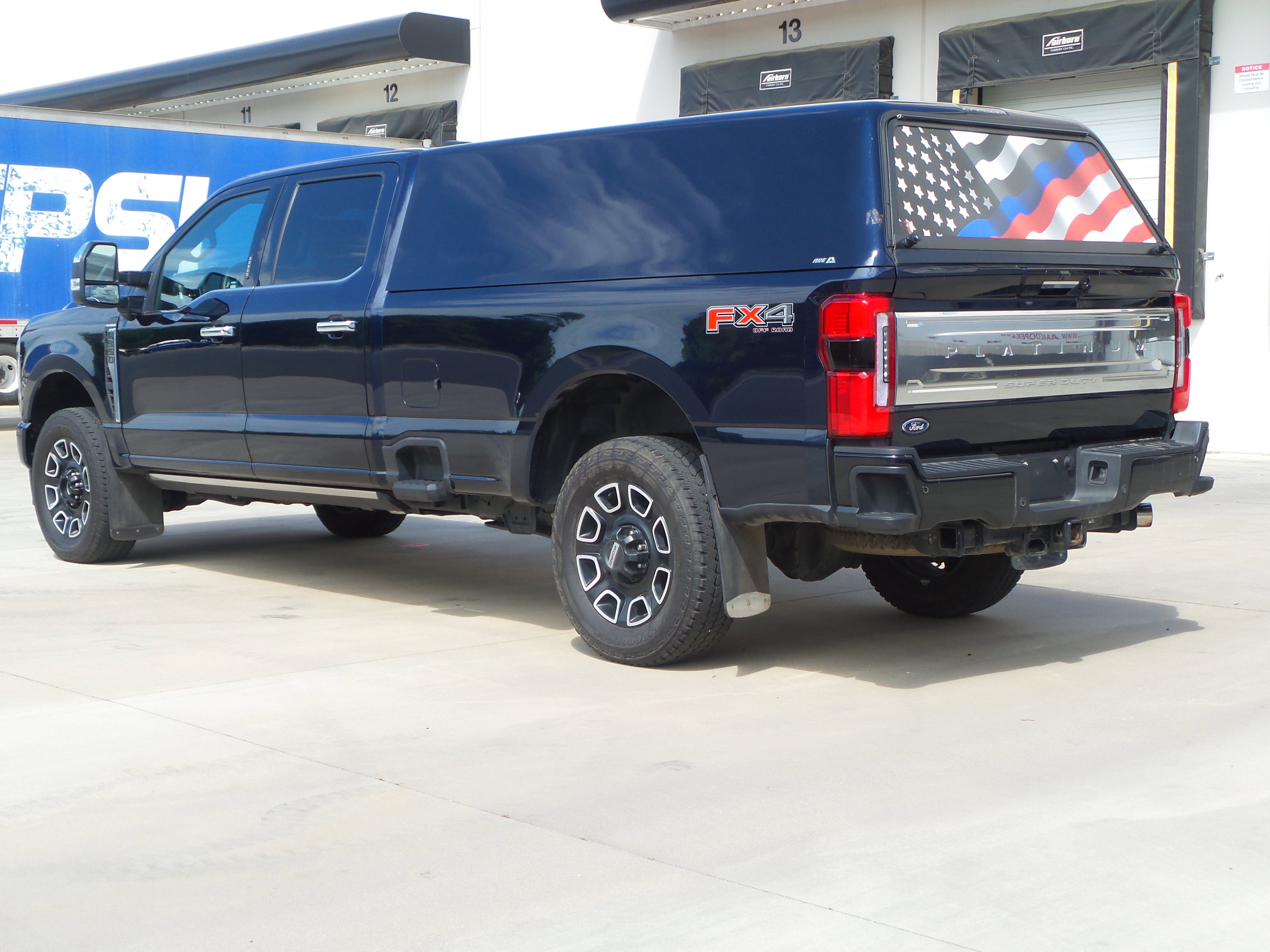 Used 2024 Ford F350 Platinum w/ FX4 Off-Road Package image 5