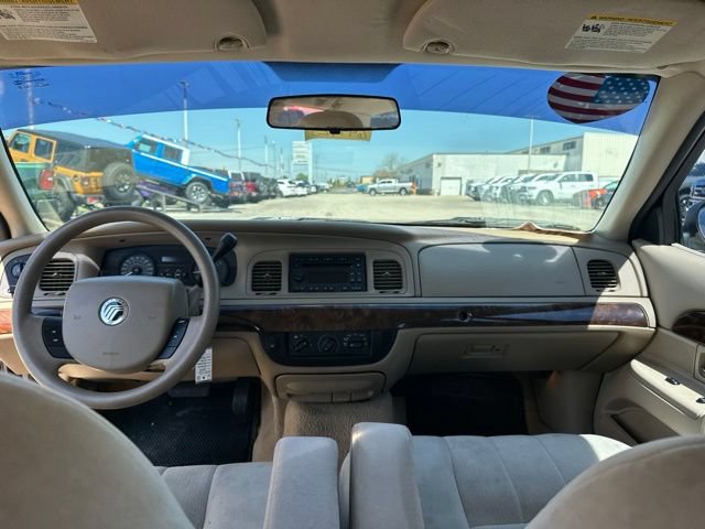 Used 2006 Mercury Grand Marquis GS RWD image 25