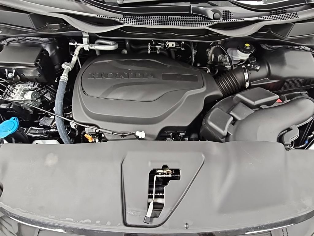 Used 2025 Honda Odyssey Elite image 44