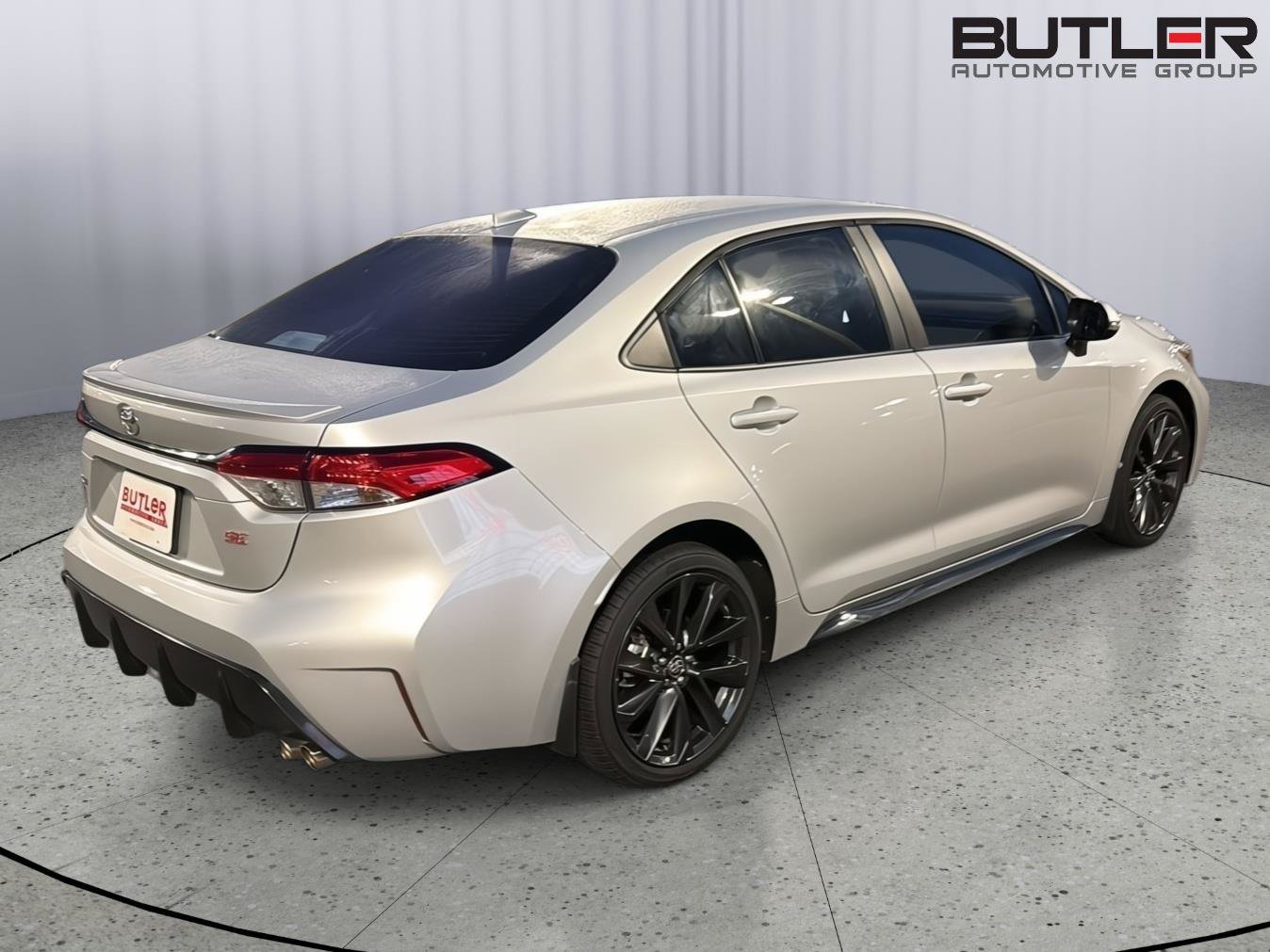 Certified 2025 Toyota Corolla SE FWD image 6