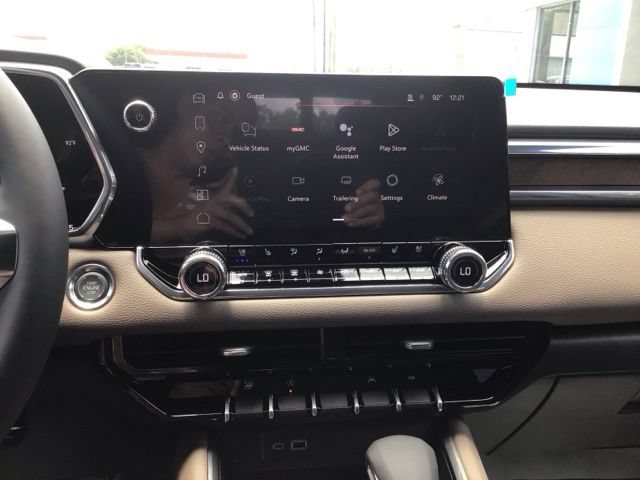 New 2026 GMC Canyon Denali AWD/4WD image 12