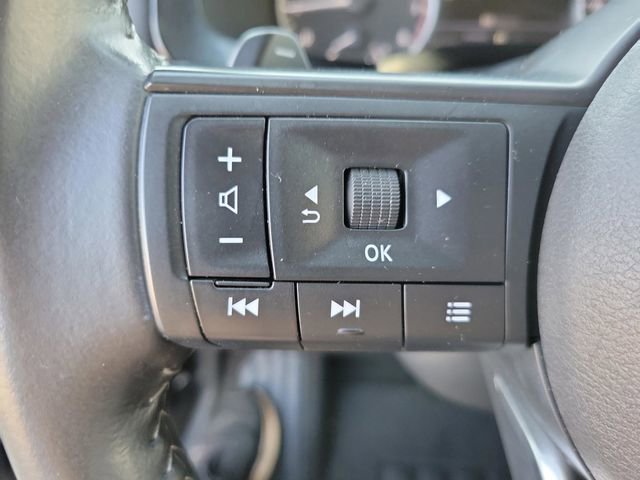 Used 2025 Nissan Pathfinder SV image 29