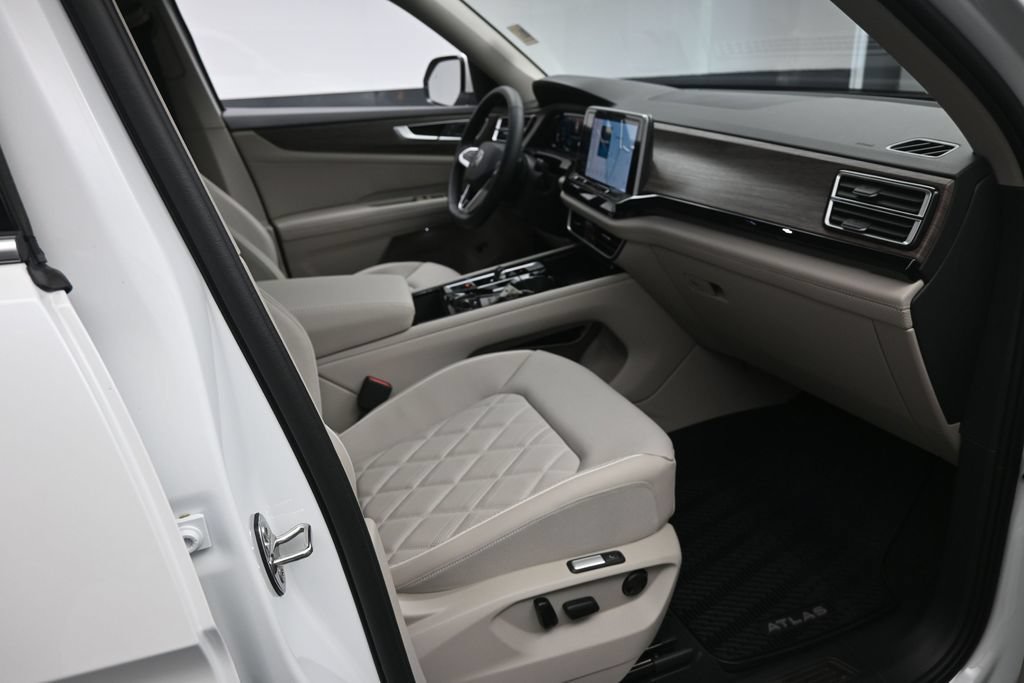 New 2026 Volkswagen Atlas SEL Premium R-Line AWD/4WD image 29