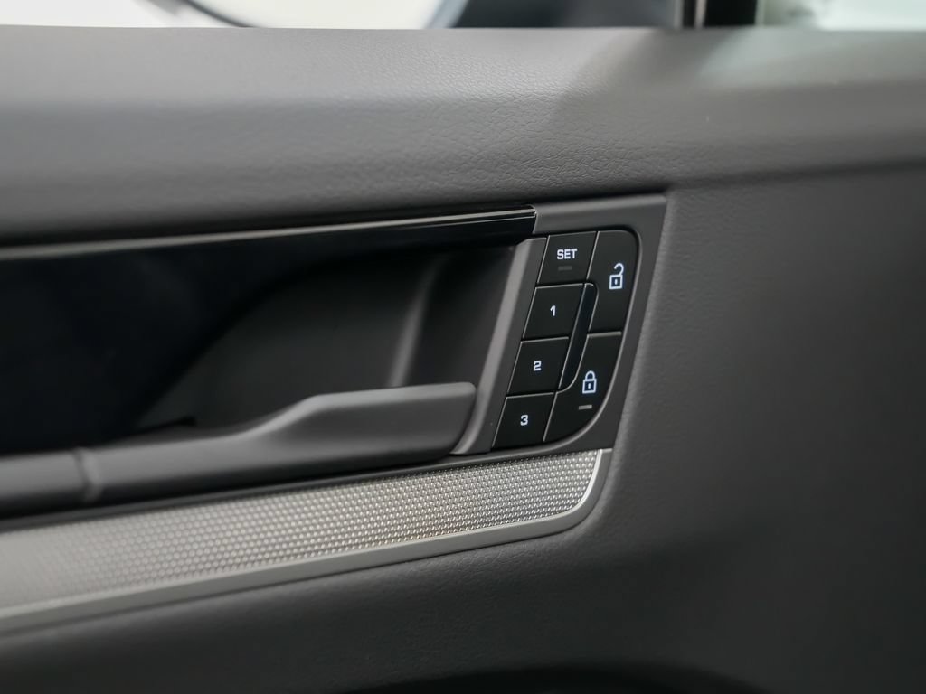 New 2026 Porsche Cayenne AWD/4WD image 20
