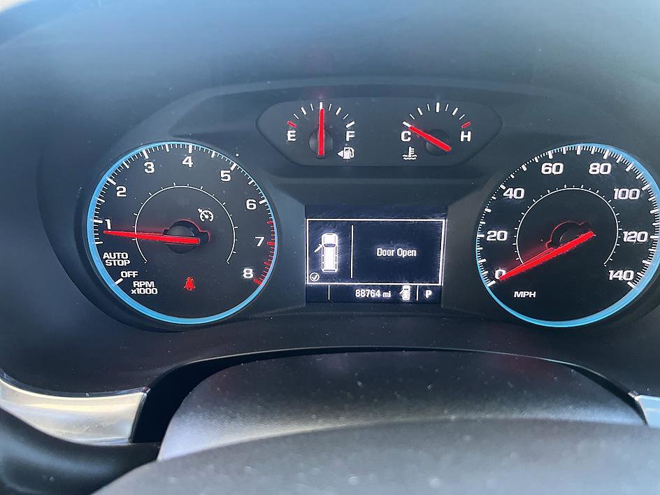 Used 2023 Chevrolet Traverse LS w/ Safety Package FWD image 18