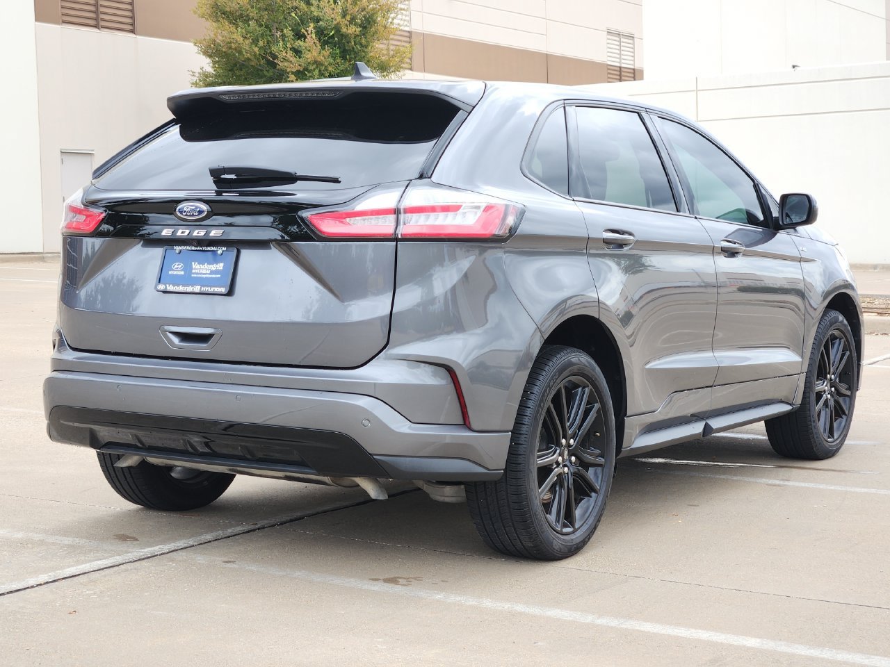 Used 2024 Ford Edge ST-Line AWD/4WD image 4