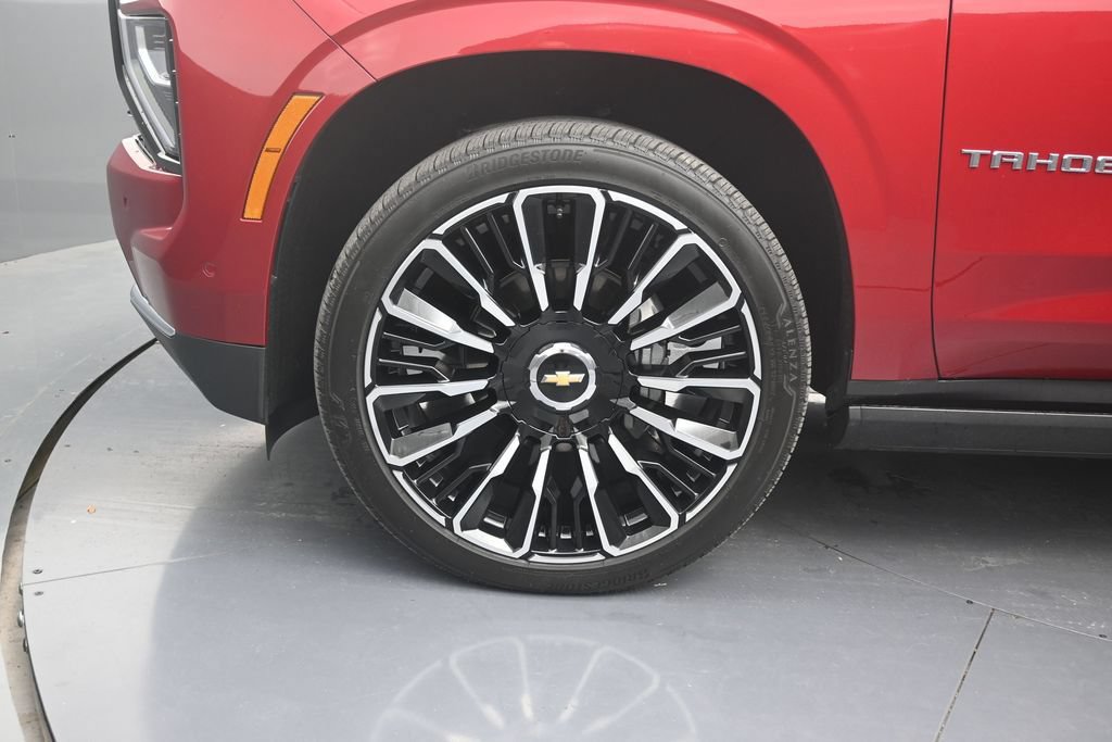 Used 2025 Chevrolet Tahoe High Country AWD/4WD image 9