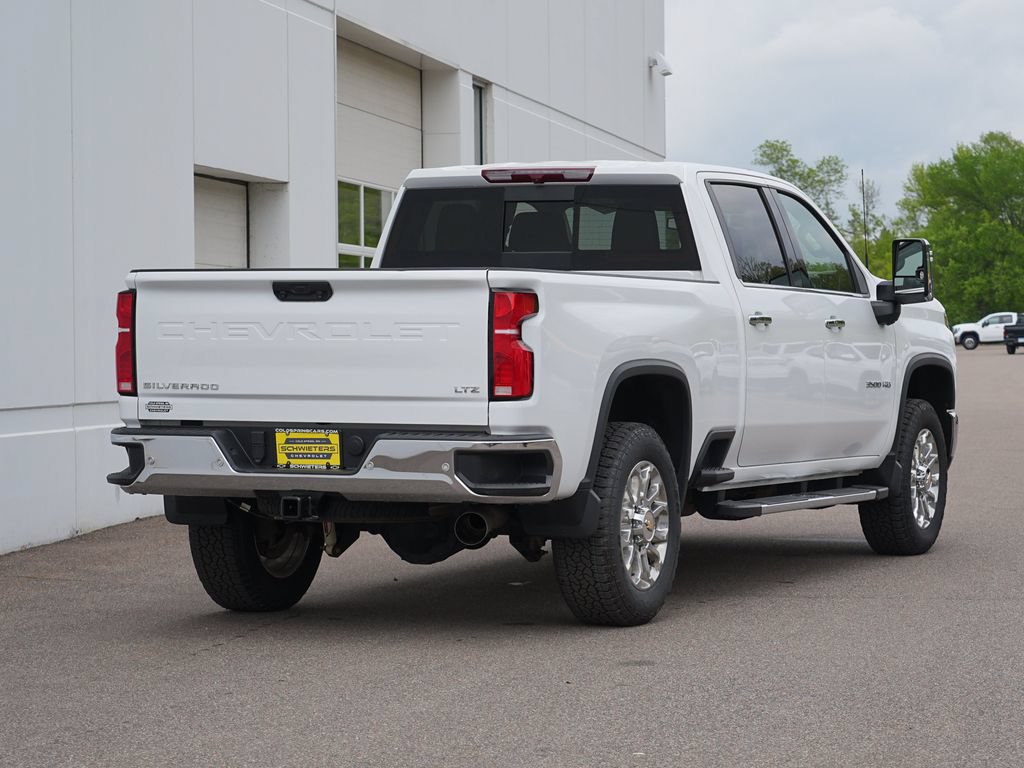 Used 2024 Chevrolet Silverado 3500 LTZ w/ LTZ Plus Package AWD/4WD image 3