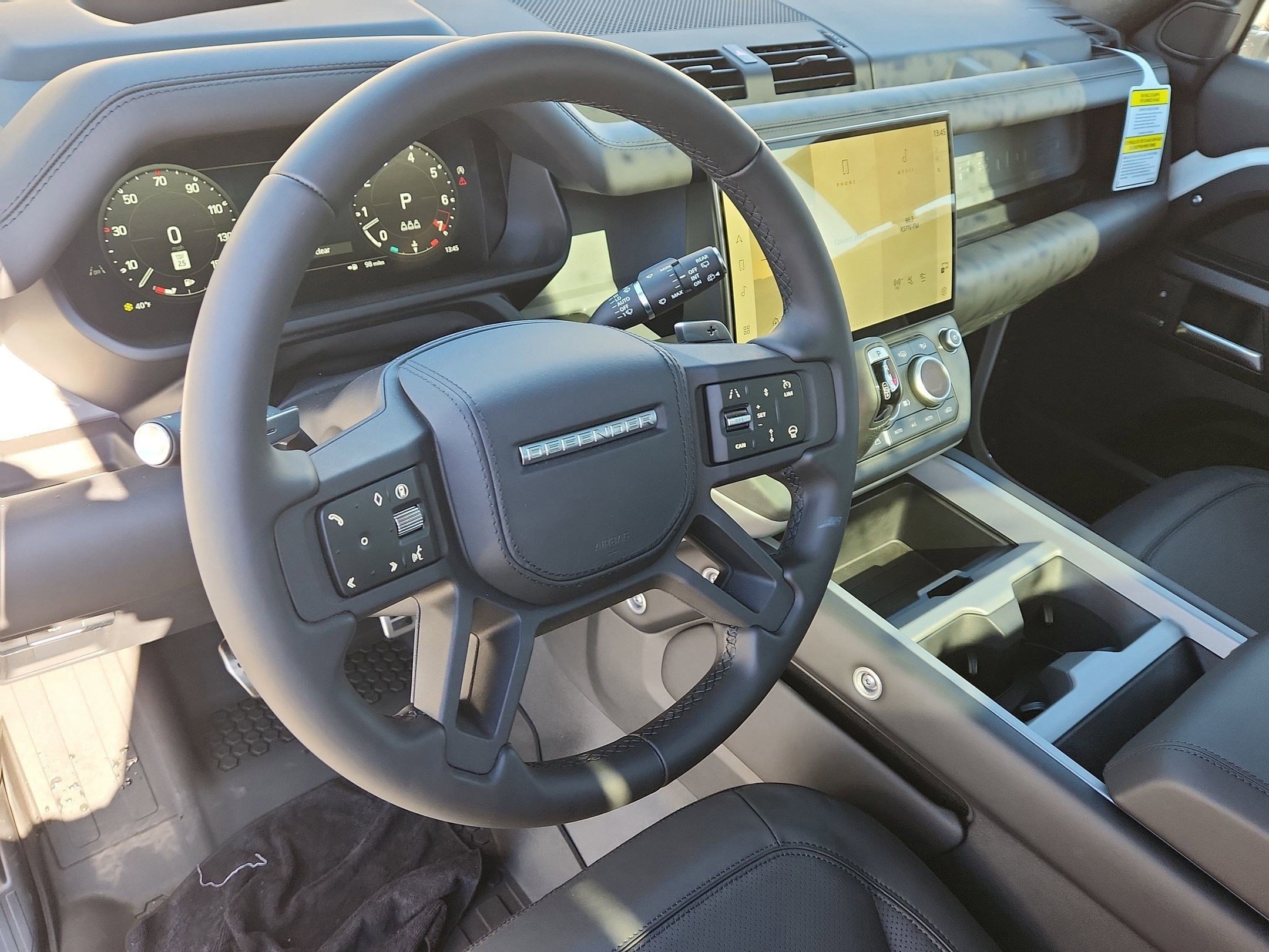 New 2026 Land Rover Defender 90 V8 image 4