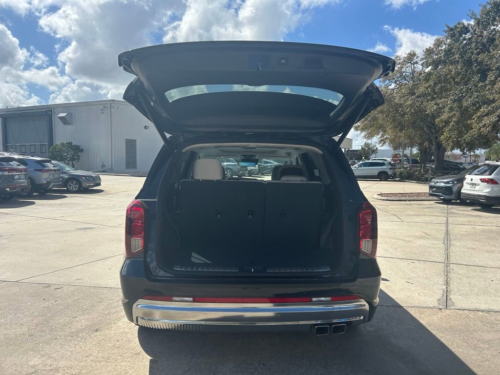 Used 2023 Hyundai Palisade Calligraphy image 38