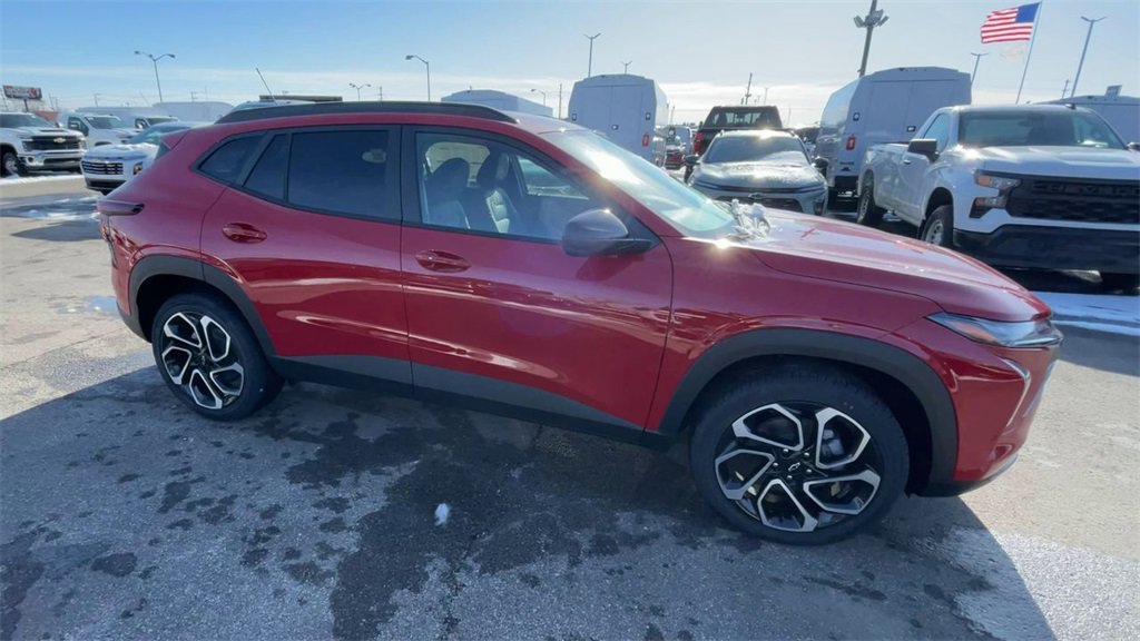 New 2026 Chevrolet Trax RS w/ Sunroof Package image 3