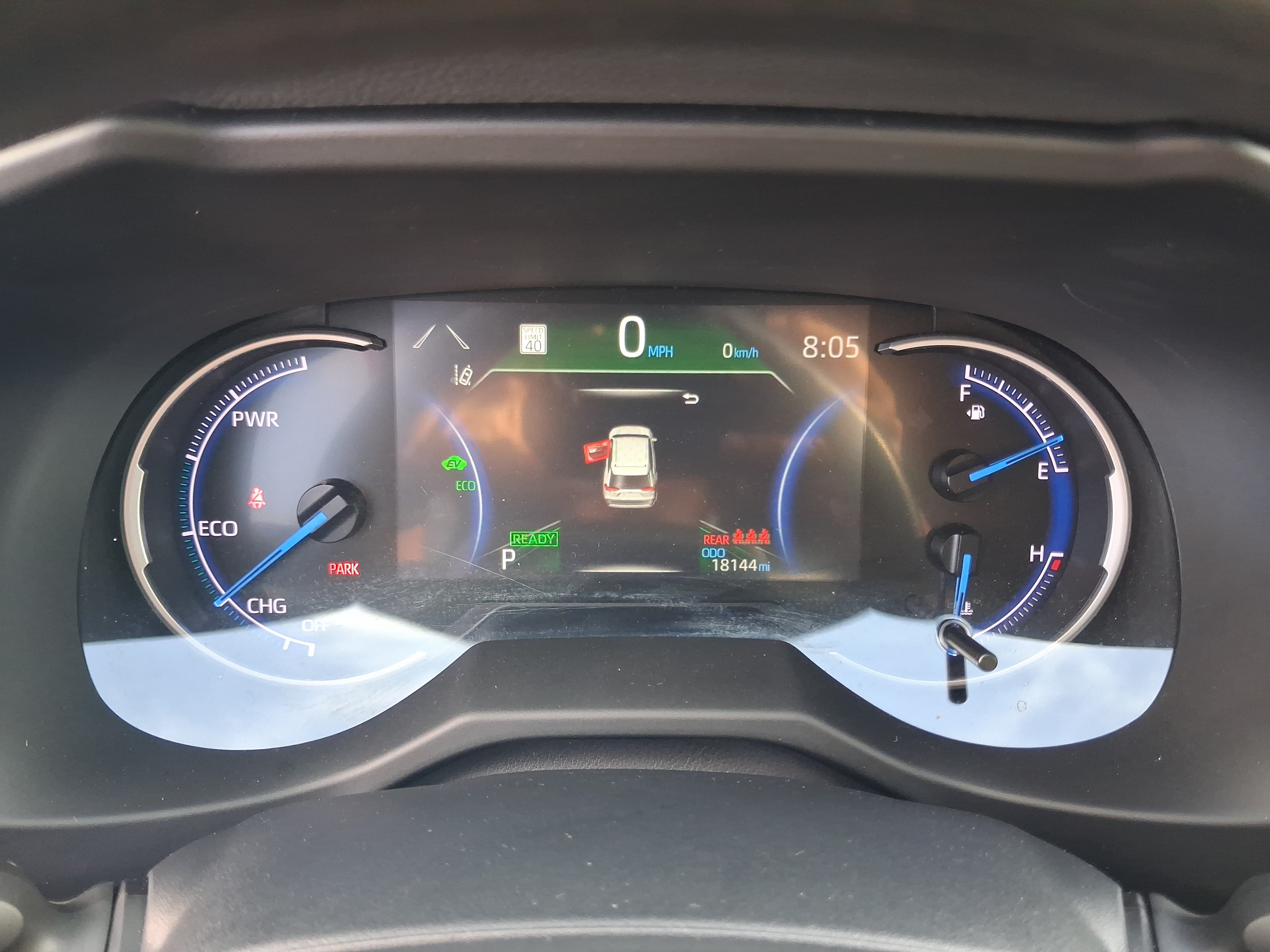 Used 2024 Toyota RAV4 LE AWD/4WD image 25