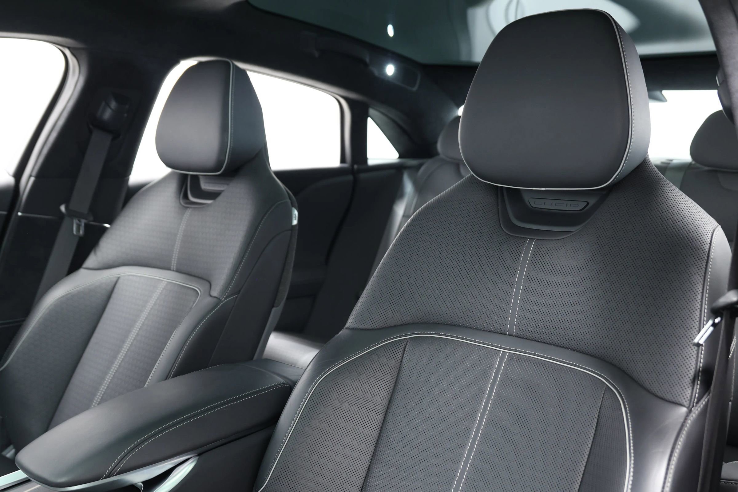 Used 2023 Lucid Air Grand Touring image 16