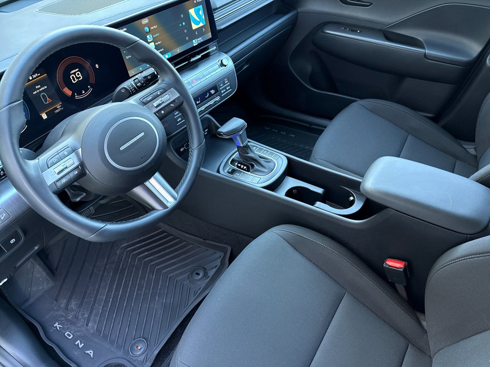 Certified 2025 Hyundai Kona SEL image 9