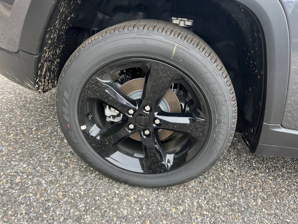 New 2025 Jeep Grand Cherokee 4WD image 22