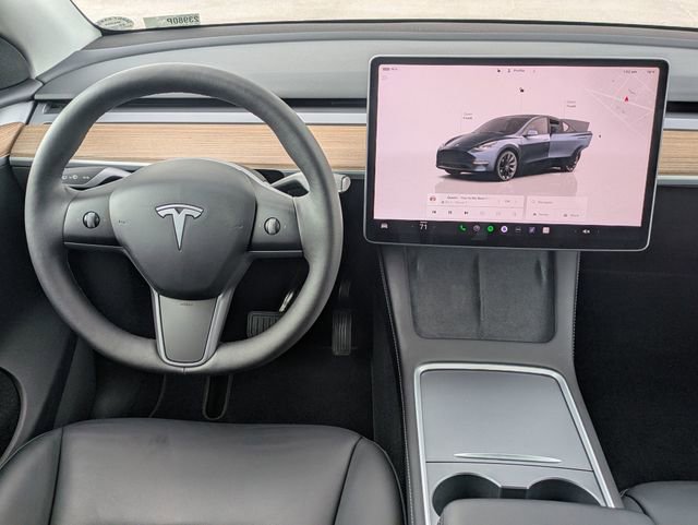 Used 2024 Tesla Model Y Long Range image 30