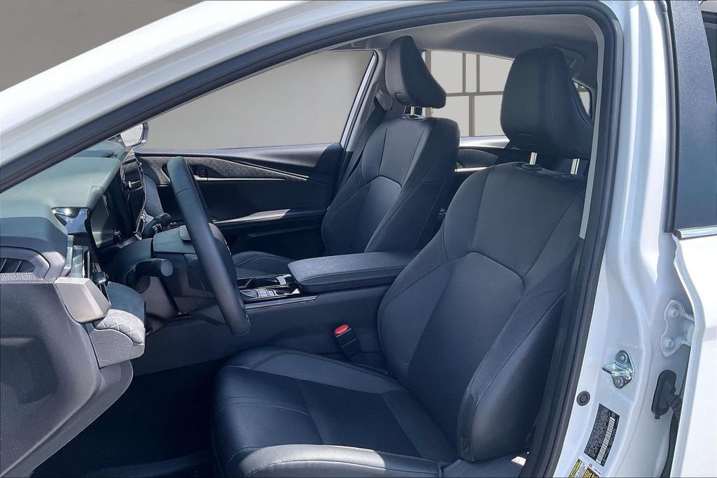 Used 2025 Toyota Camry XLE FWD image 20