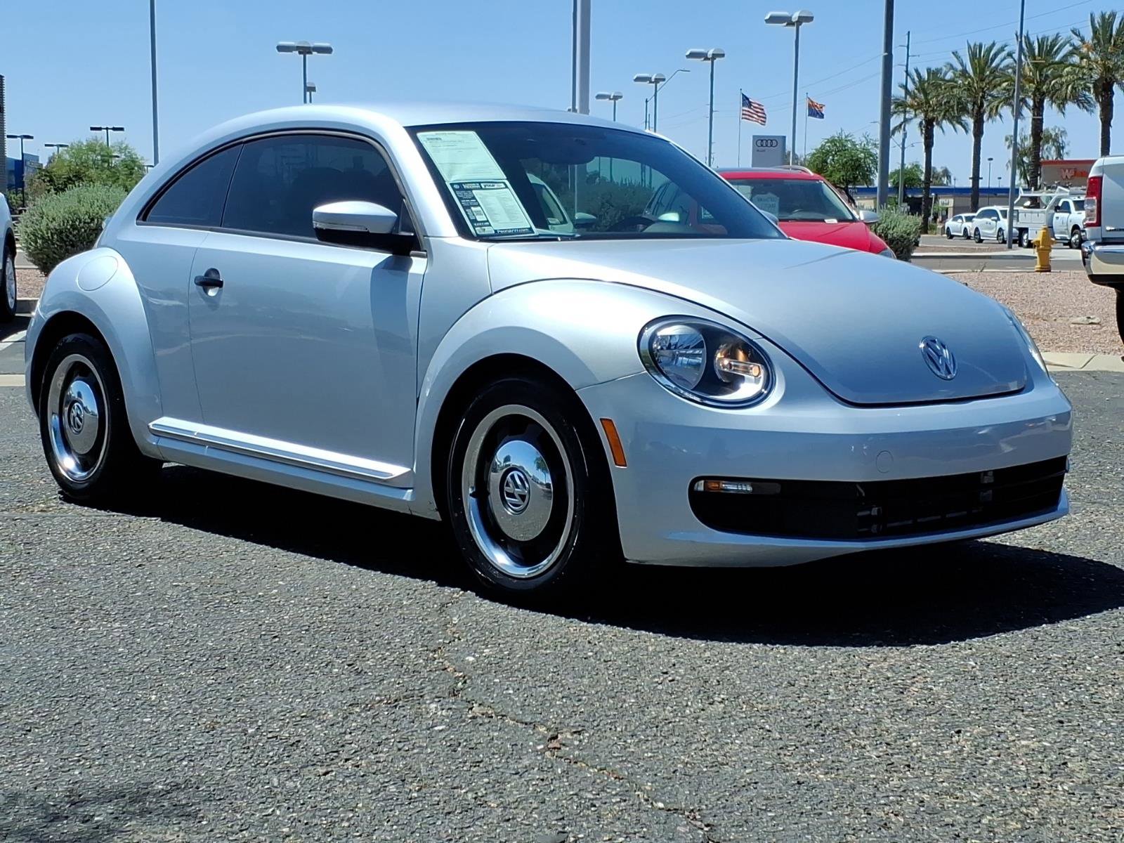 Used 2015 Volkswagen Beetle 1.8T Classic FWD image 1