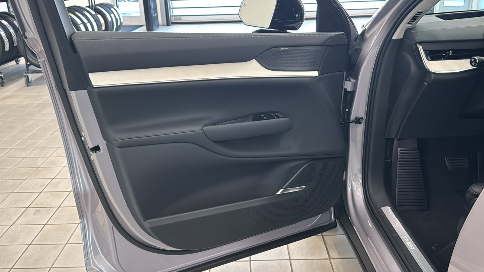 New 2026 Volvo EX90 Ultra AWD/4WD image 23
