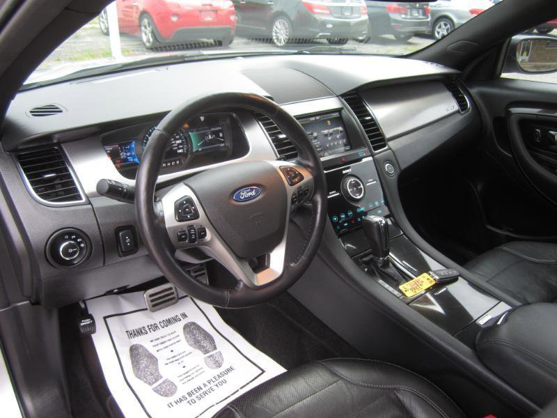 Used 2015 Ford Taurus SHO w/ Equipment Group 401A AWD/4WD image 11