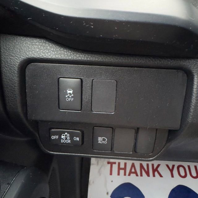 Used 2022 Toyota Tacoma SR image 25