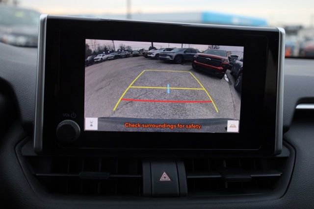 Used 2023 Toyota RAV4 LE image 5