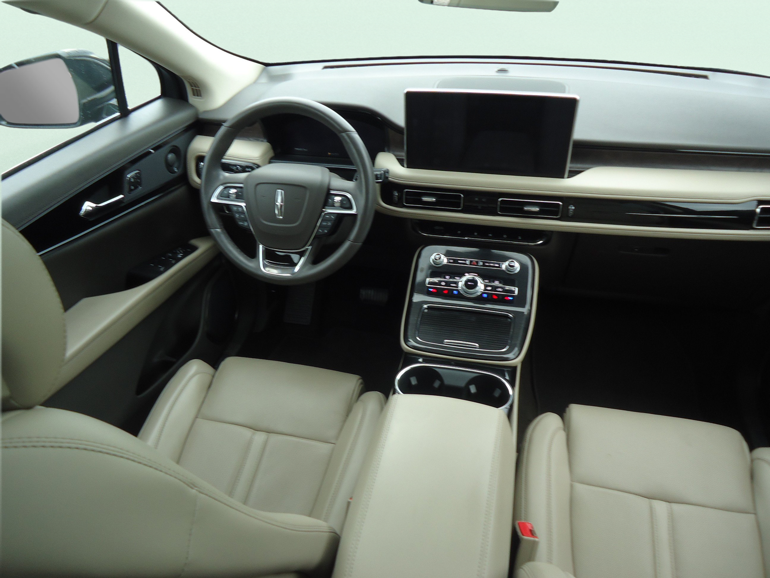 Used 2023 Lincoln Nautilus Reserve w/ Equipment Group 201A AWD/4WD image 10