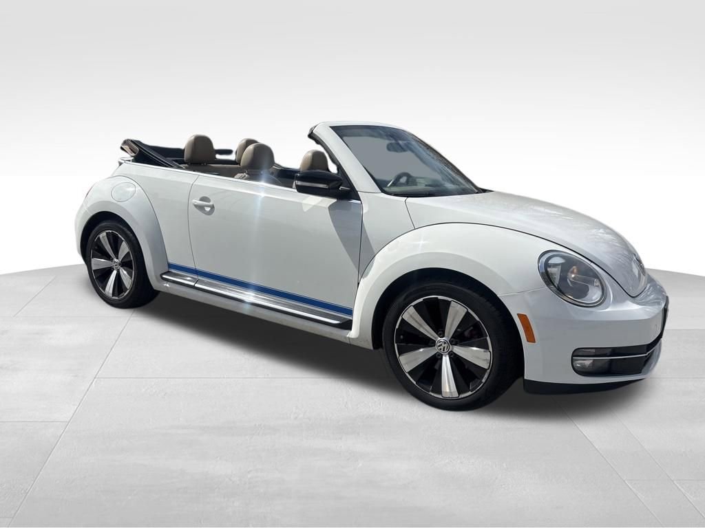 Used 2013 Volkswagen Beetle 2.0T image 5