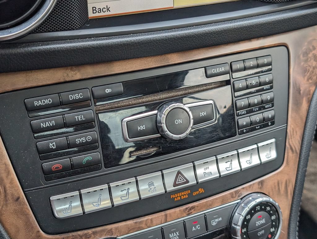 Used 2013 Mercedes-Benz SL 550 image 17