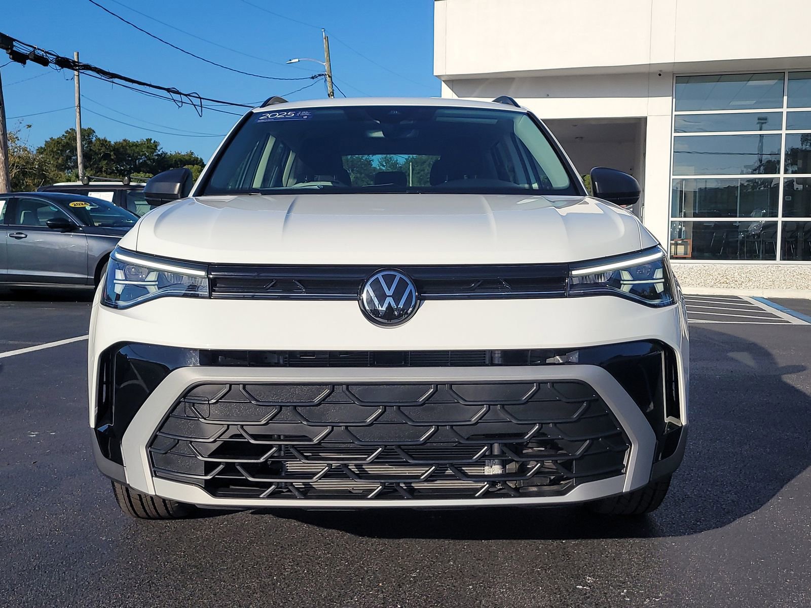 Used 2025 Volkswagen Taos S FWD image 3
