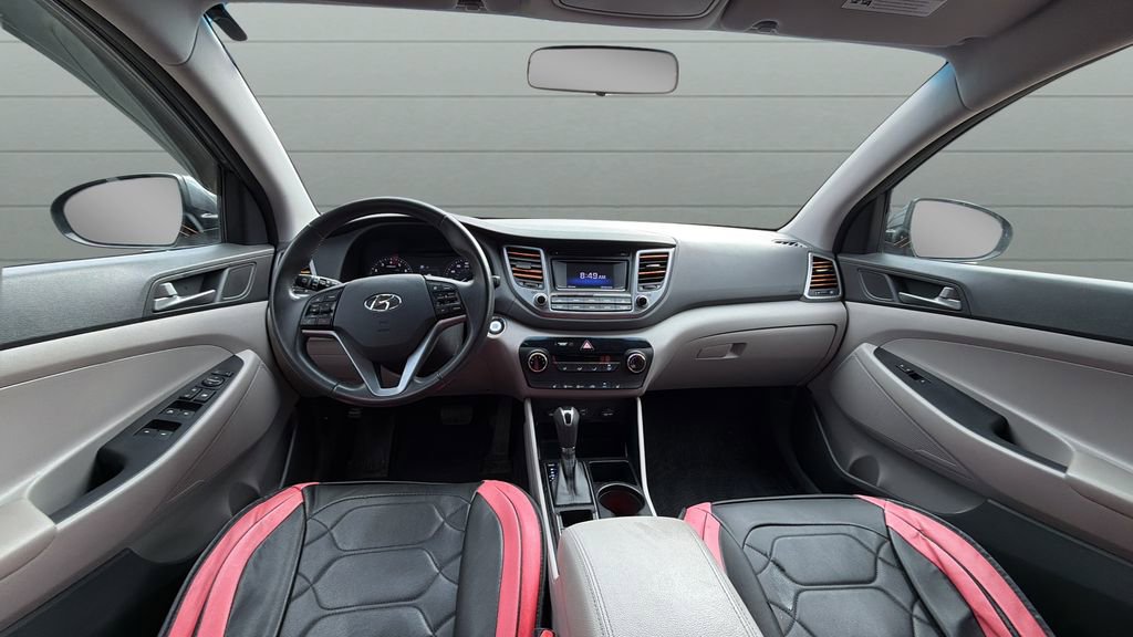 Used 2016 Hyundai Tucson Sport image 9