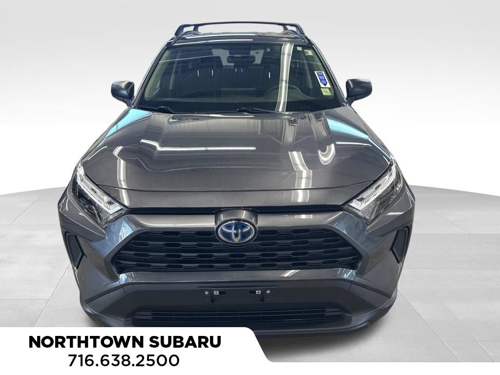 Used 2023 Toyota RAV4 LE AWD/4WD image 4