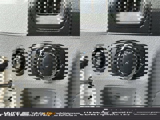 Used 2019 Ford Transit 150 XL image 21