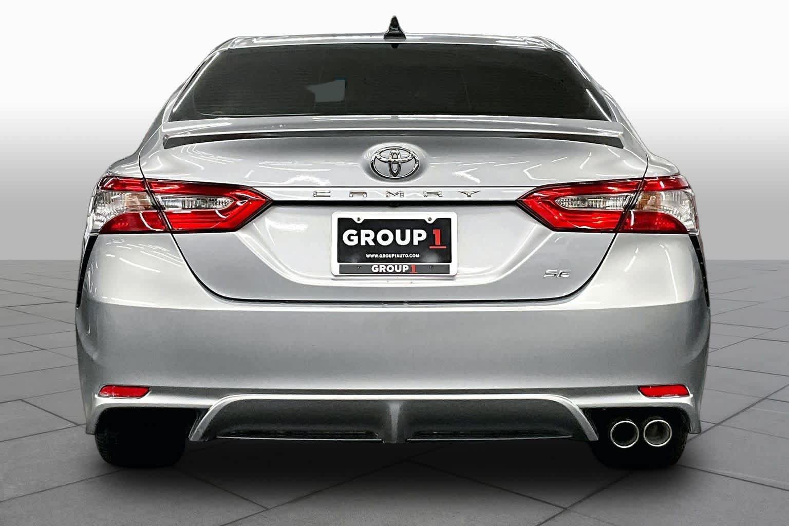 Used 2018 Toyota Camry SE FWD image 4
