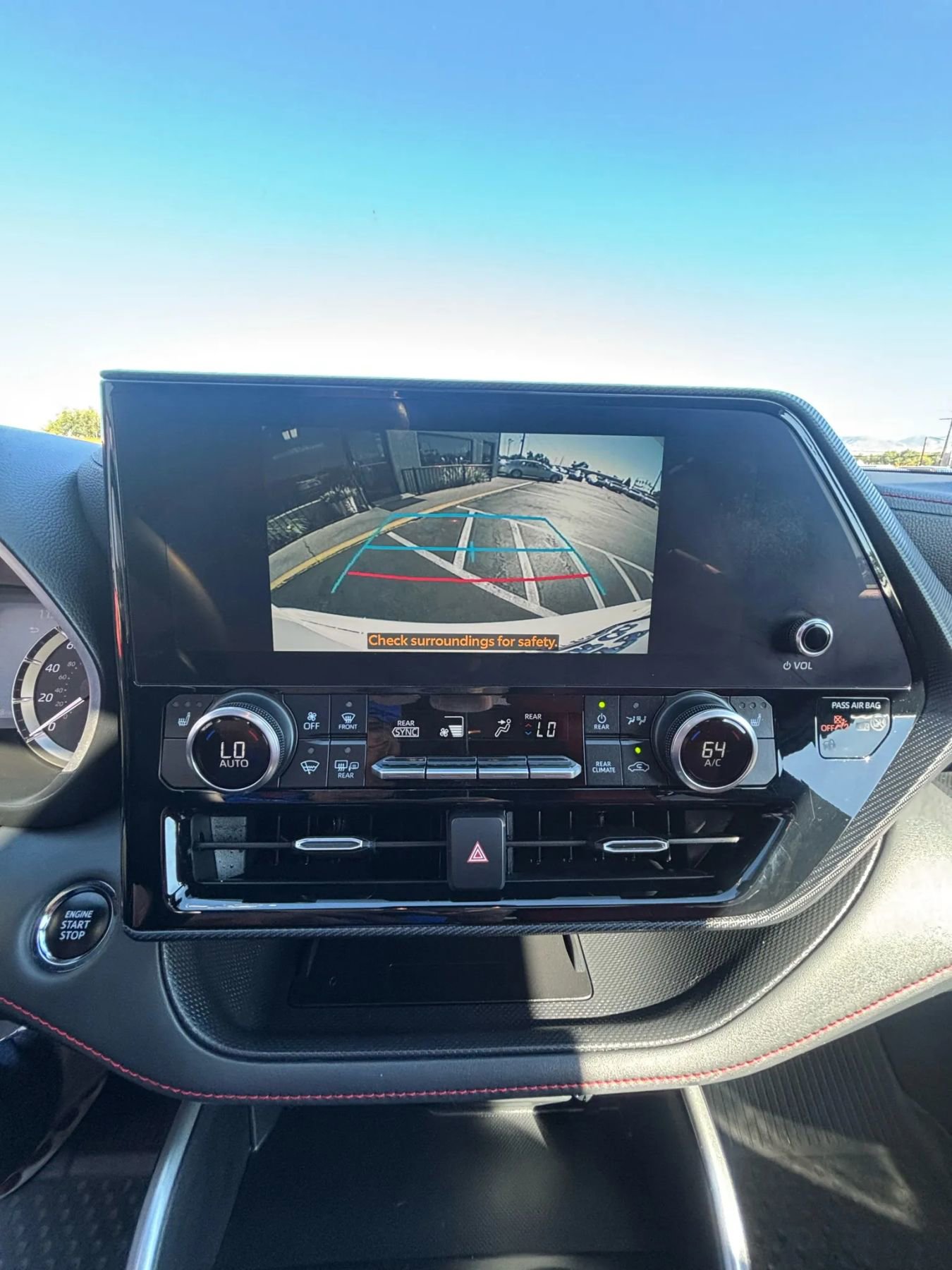 Used 2023 Toyota Highlander XSE image 14