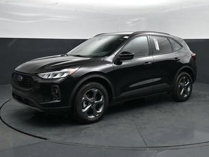 Used 2025 Ford Escape ST-Line Select AWD/4WD image 1