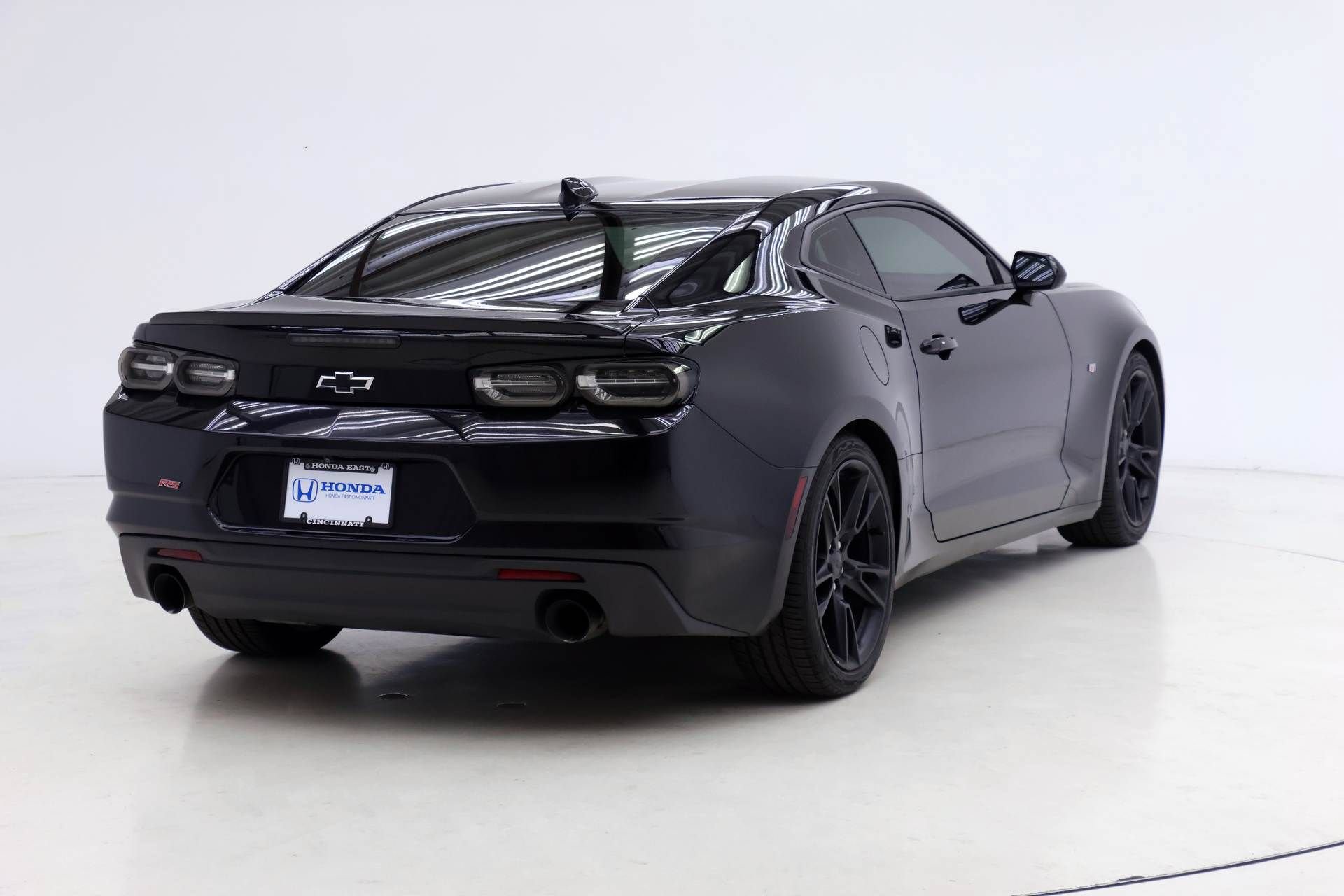 Used 2019 Chevrolet Camaro LT w/ RS Package RWD image 2