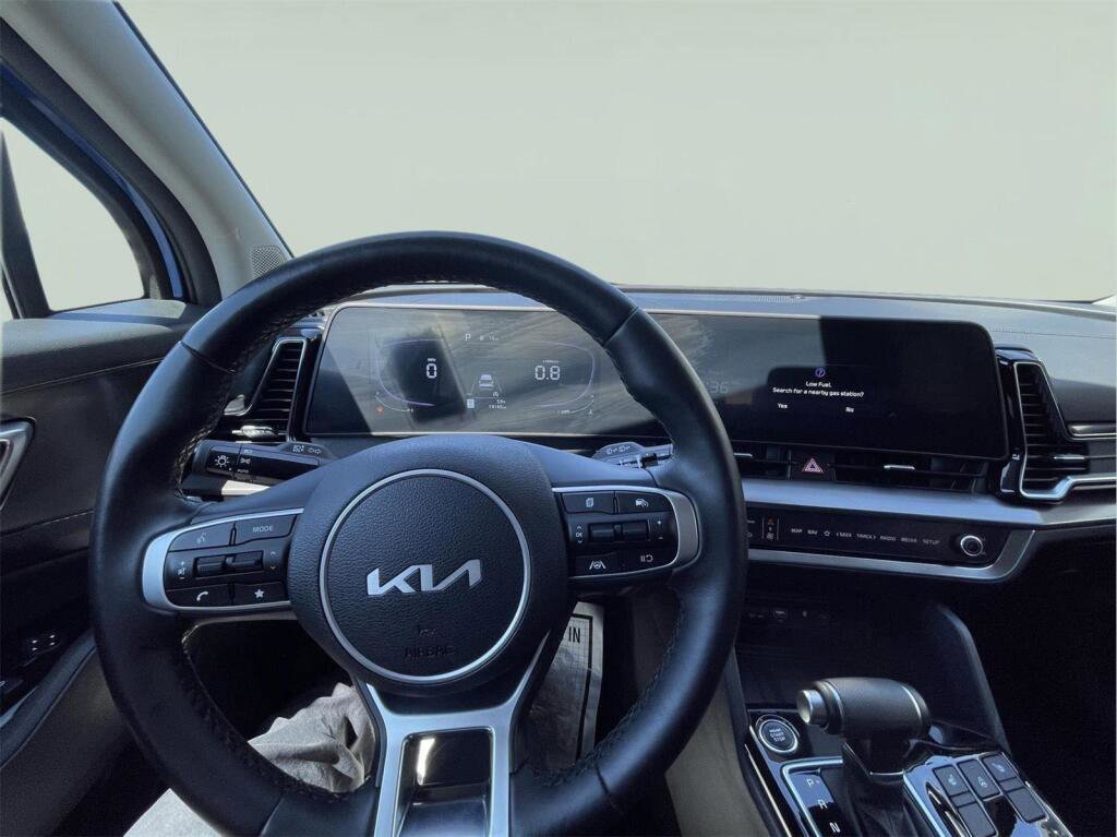 Used 2023 Kia Sportage EX AWD/4WD image 24