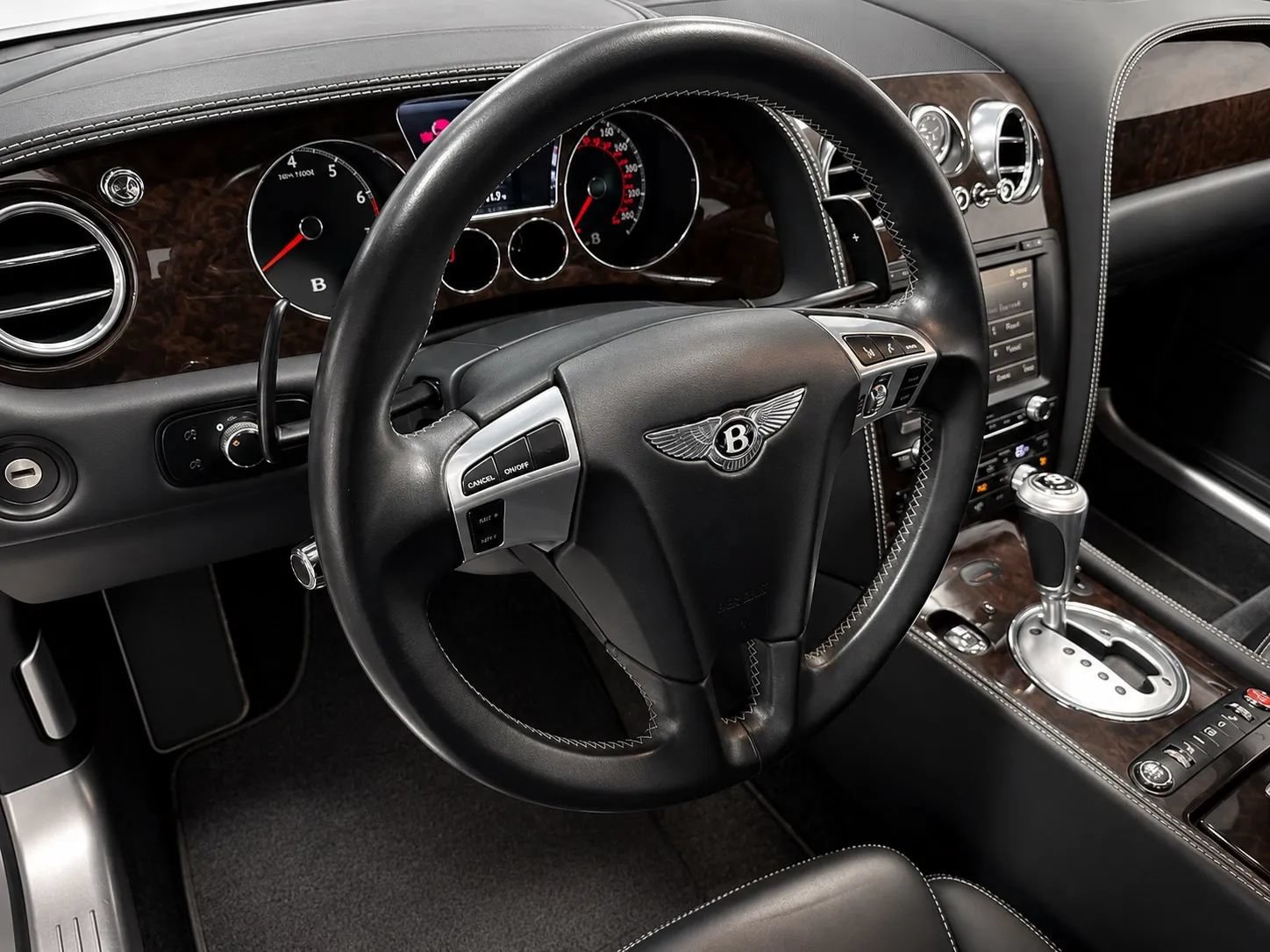 Used 2013 Bentley Flying Spur Flying Spur Speed AWD/4WD image 9
